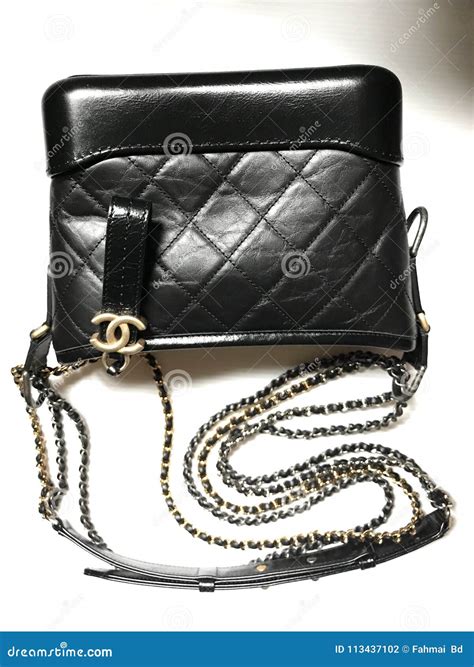 sac gabrielle chanel porté|chanel gabrielle mini bag.